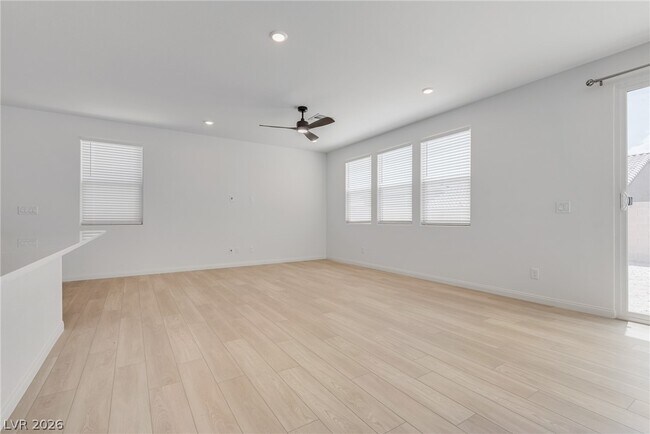 Building Photo - 4225 Zilker Pk Ave
