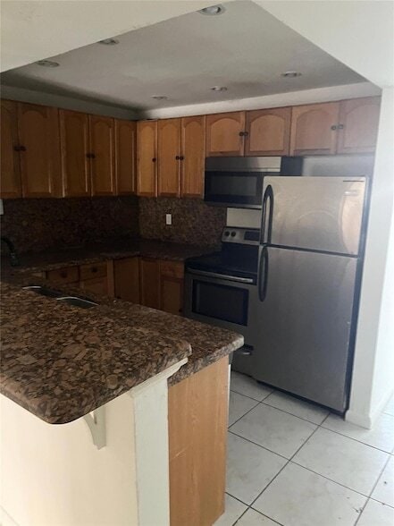 Building Photo - 7344 NW 75th St