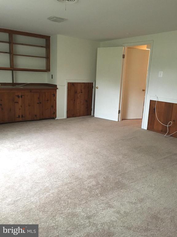 Building Photo - 9204 Bardon Rd