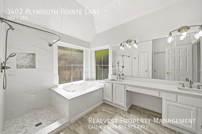 Building Photo - 3402 Plymouth Pointe Ln