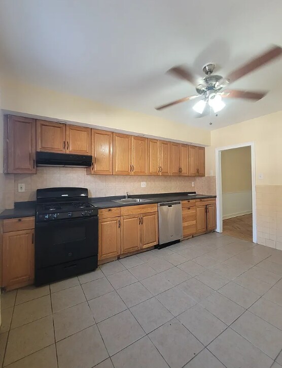 Building Photo - 5908 Castor Ave