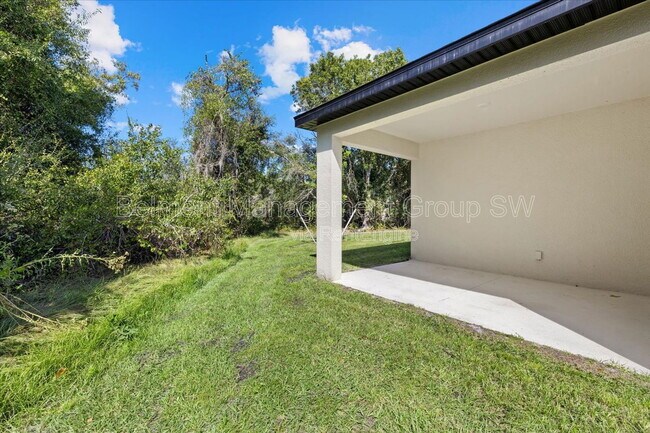 Building Photo - 3390 Nadasky Ave