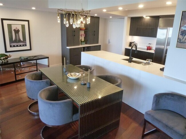 Building Photo - 400 Alton Rd