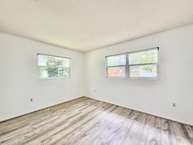 Building Photo - 4149 Prudence Dr