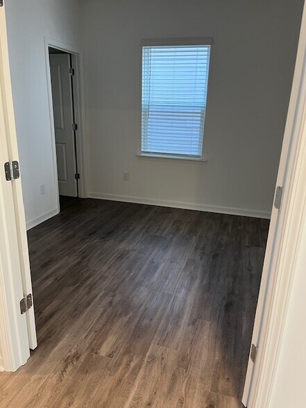Downstairs Flex Space Bedroom - 3632 Pamlico St