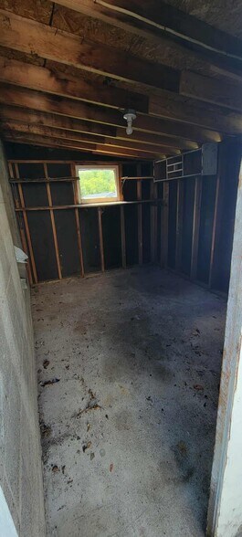 Outdoor Storage Shed - 60 S Vernon St