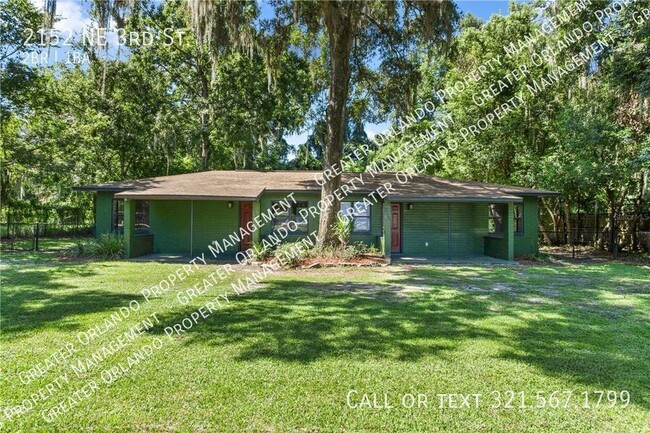 Primary Photo - Two bedroom 1 bath - half off second momth