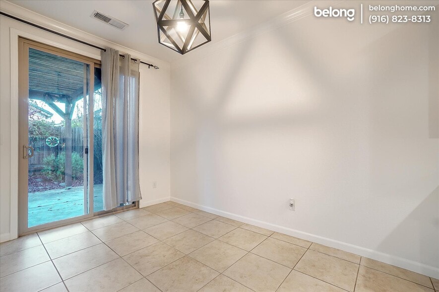 Building Photo - 1873 Rezzano Way