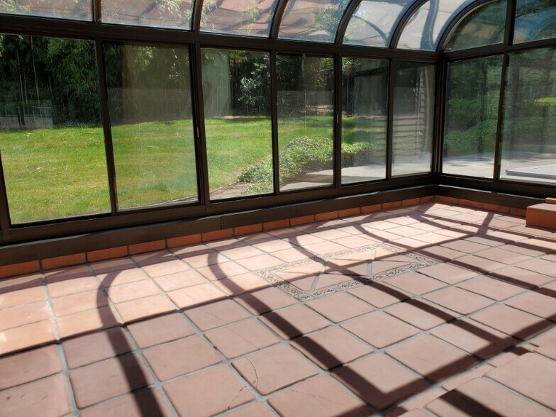 Building Photo - 13250 SE 127th Ave