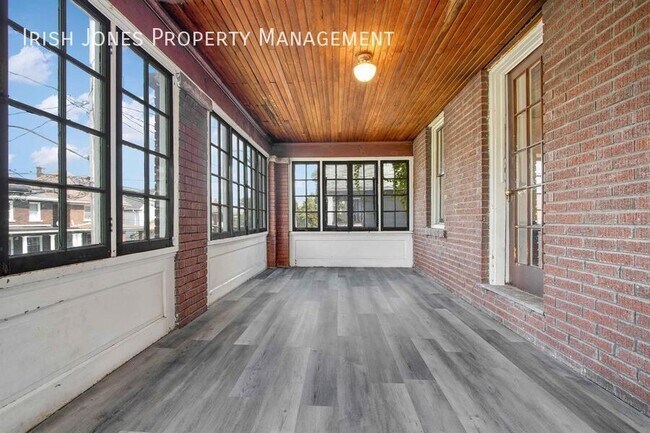 Building Photo - 1519 Whitney Ave