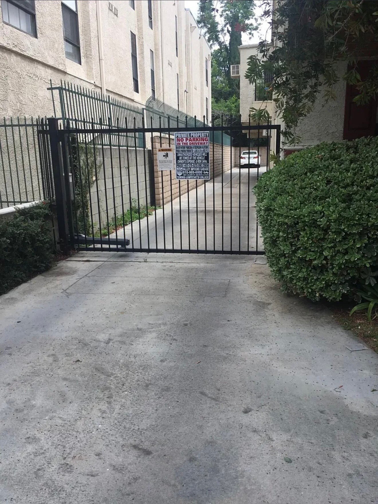 Building Photo - 14551 Vose St