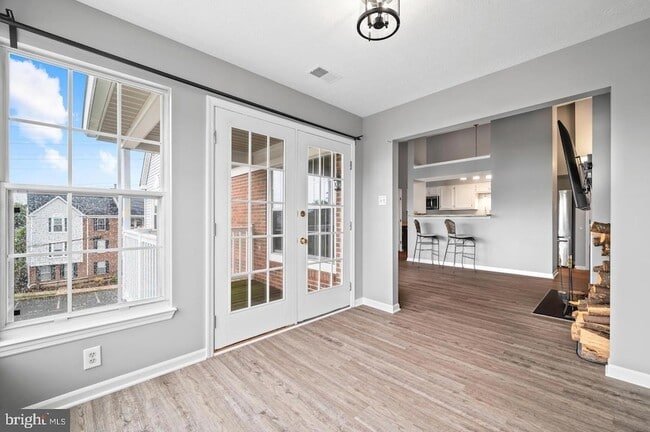 Building Photo - 611 Himes Ave