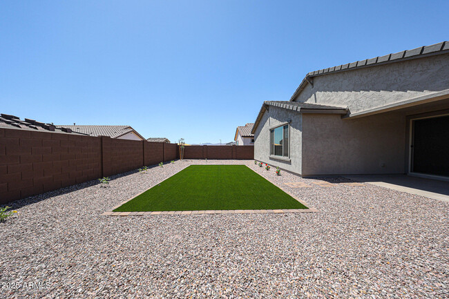Building Photo - 25377 N 172nd Ln