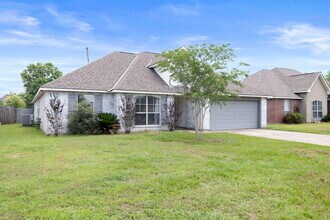 Building Photo - 11327 Shady Bend Dr