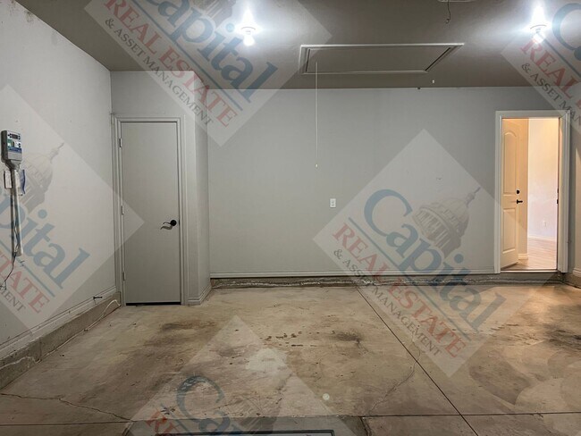 Building Photo - Come Home and Relax!