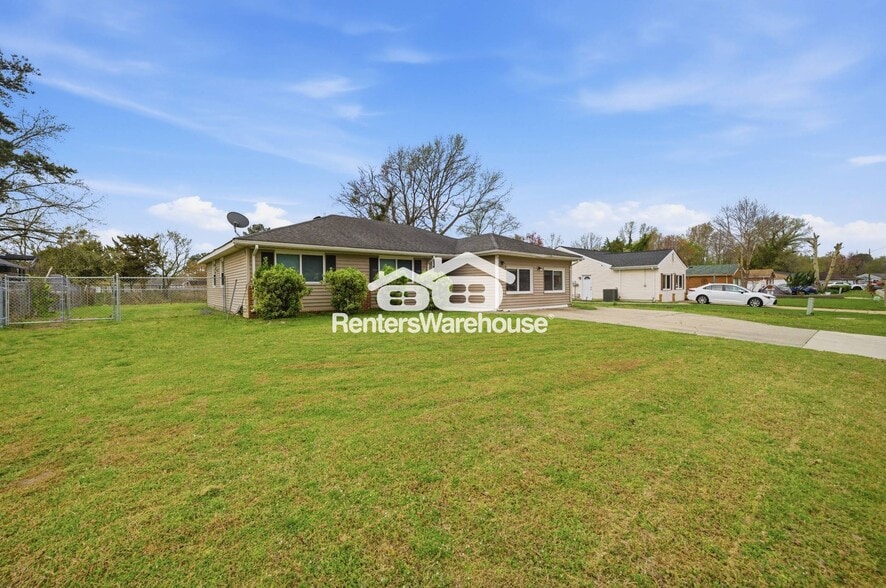 Building Photo - 3009 Knight Rd