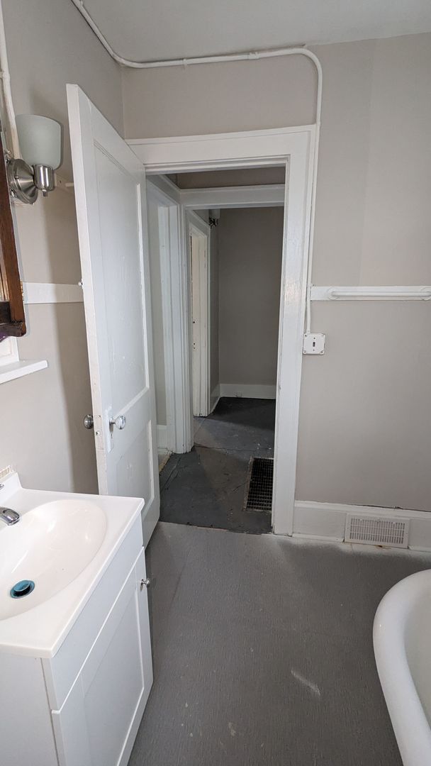Building Photo - Atlas Investment Group, LLC (569 Allyn St ...