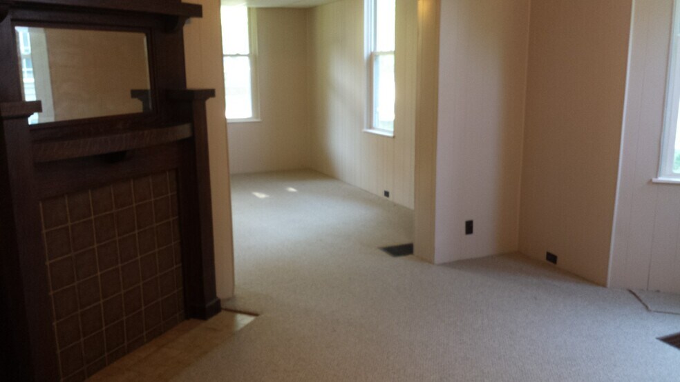 Dining room to living room - 635 5th St