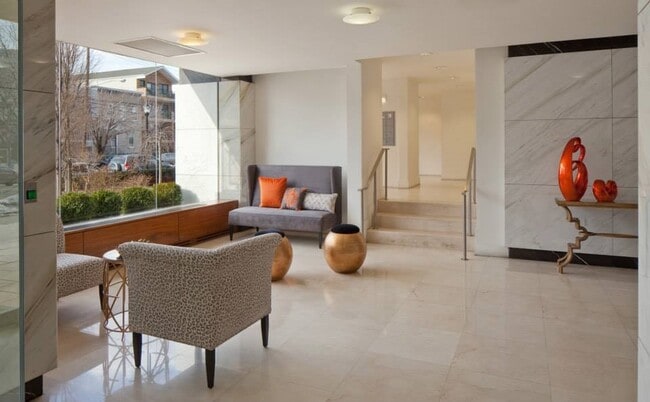 Building Photo - 500 Central Ave