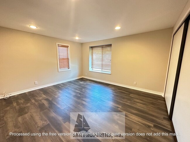 Building Photo - Modern La Cuesta Corner Townhome Near Down...