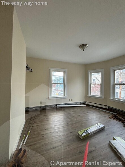 Building Photo - 278 Washington St