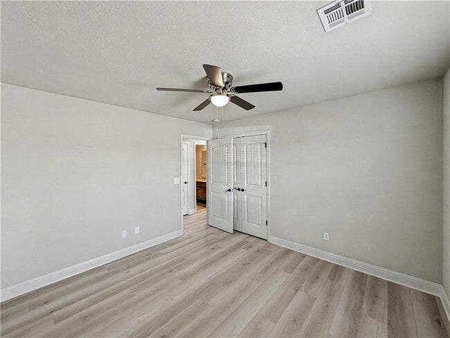 Building Photo - 1801 SW Candlewood St