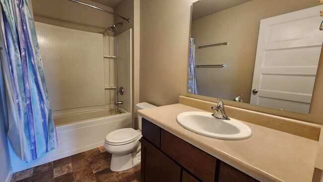 Building Photo - 9359 Highland Gate Way