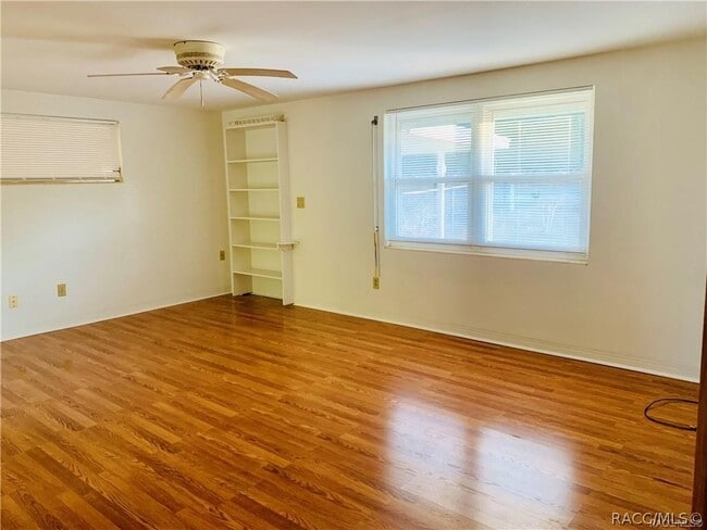 Building Photo - 3503 E Suzie Ln