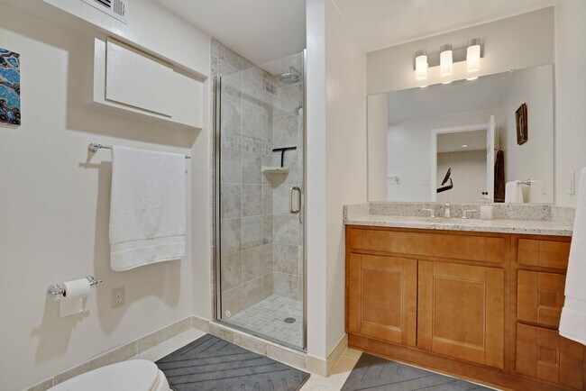 Building Photo - 11101 Willowbrook Dr