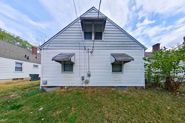 Building Photo - 3/1 Single Family Home in Linden!