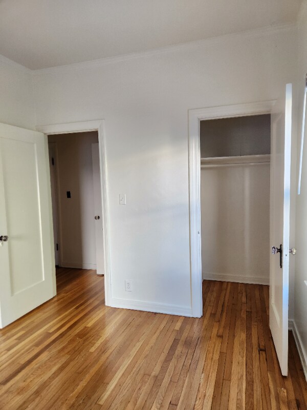 Building Photo - 2025 Cheremoya Ave