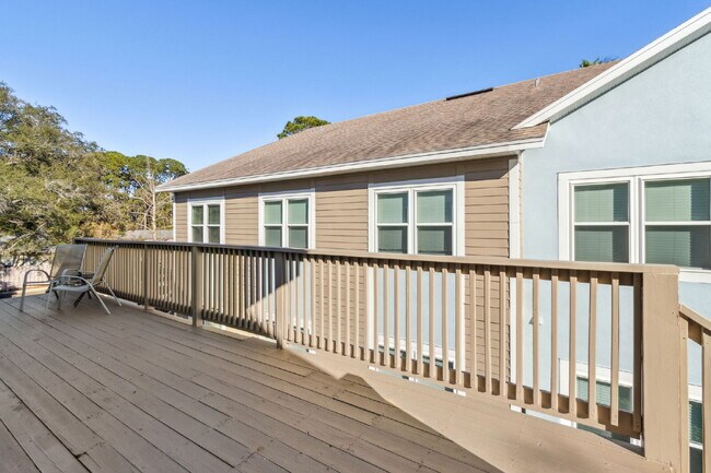 Building Photo - For Rent-  2nd months rent is FREE!!!!