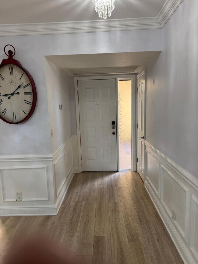 Building Photo - 4529 Carambola Cir S