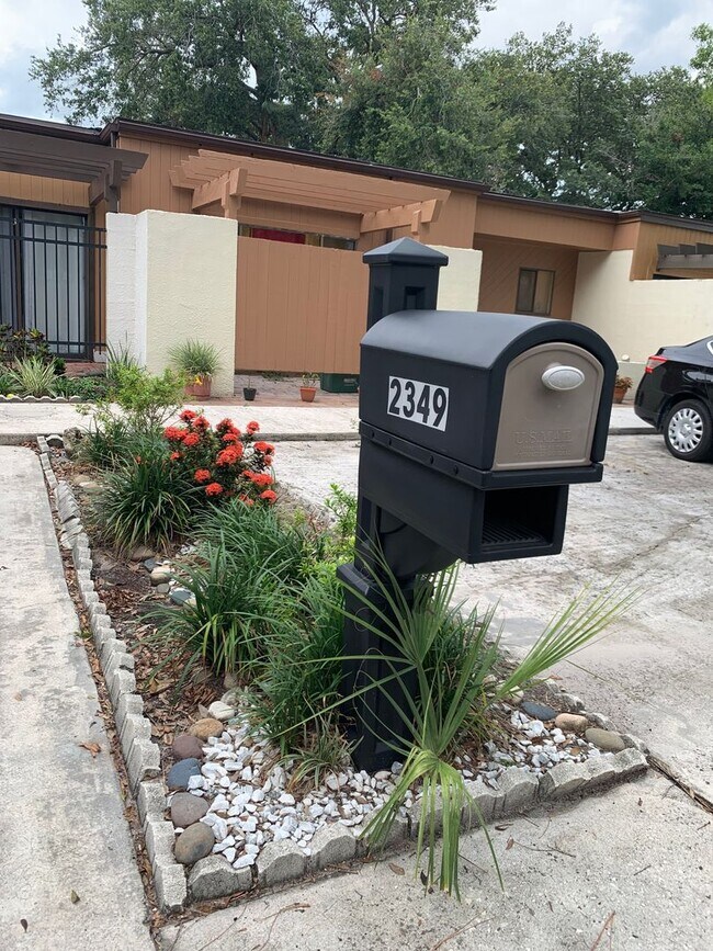 Building Photo - Well maintained townhome in Winter Park