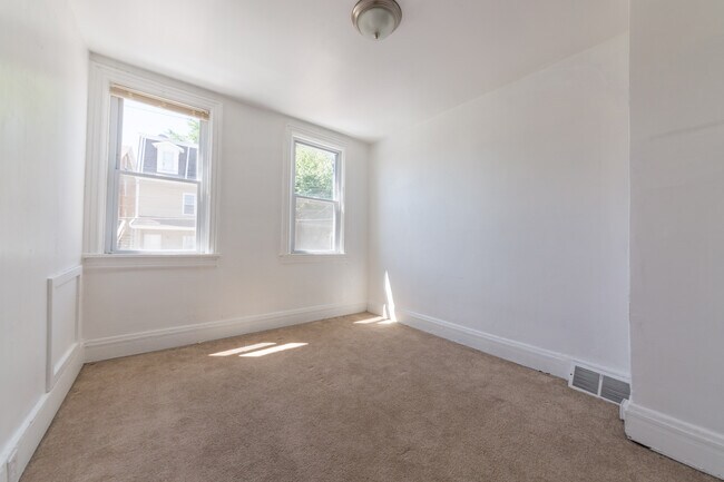 Building Photo - 1929 Arlington Ave