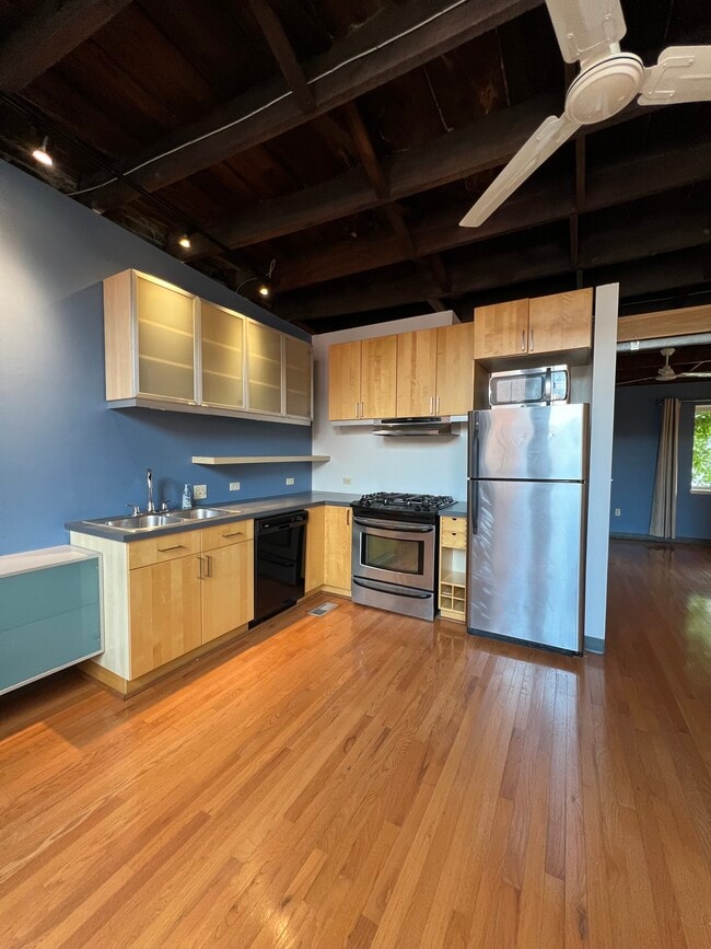 Building Photo - 2109 Larkins Way