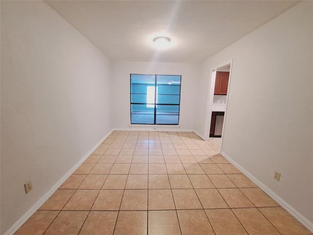 Building Photo - 3726 Red Oak Dr