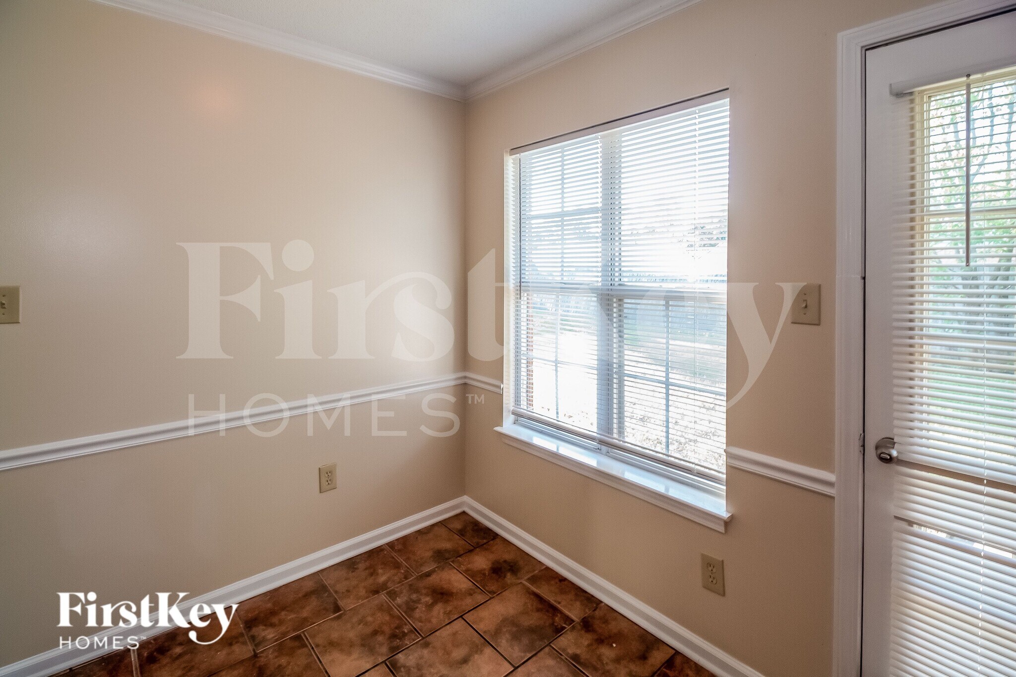 Building Photo - 7435 Bridle Cove