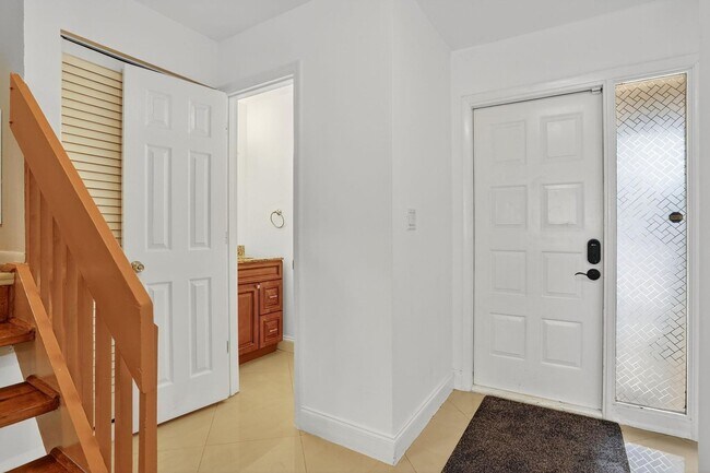 Building Photo - 3037 NW 48th Ave