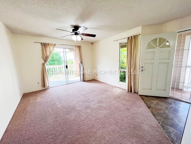 Primary Photo - 94-638-533 Lumiaina St