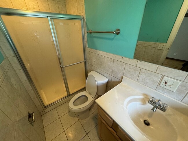 Building Photo - Lovely Ranch house available