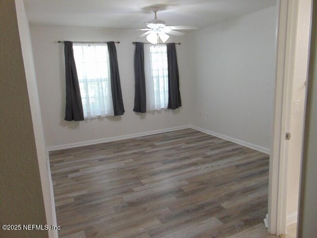 Building Photo - 10075 GATE N Pky