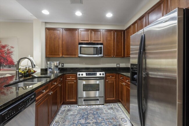 Building Photo - 121 N Monroe St