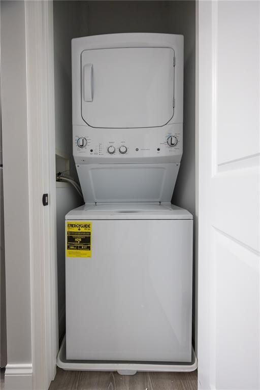 Building Photo - 6899 Post Rd