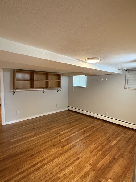 Building Photo - 84 Thorndike St