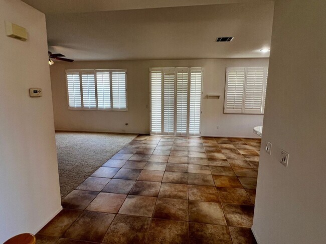 Building Photo - Spacious 4-Bedroom Murrieta Home with Loft & 3-Car Garage
