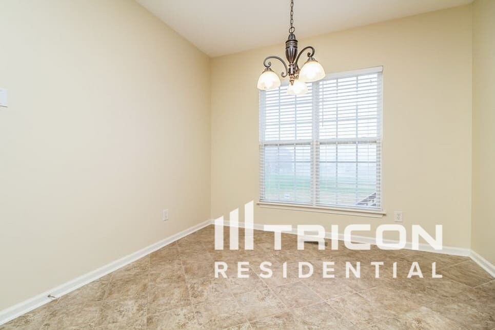 Building Photo - 100 Havenwood Ct