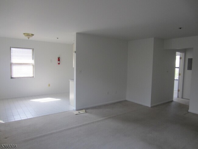 Building Photo - 105 Ashland Ave