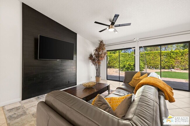 Building Photo - 74830 Waring Ct