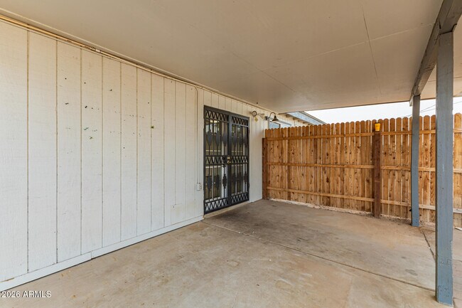 Building Photo - 3920 W Harmont Dr